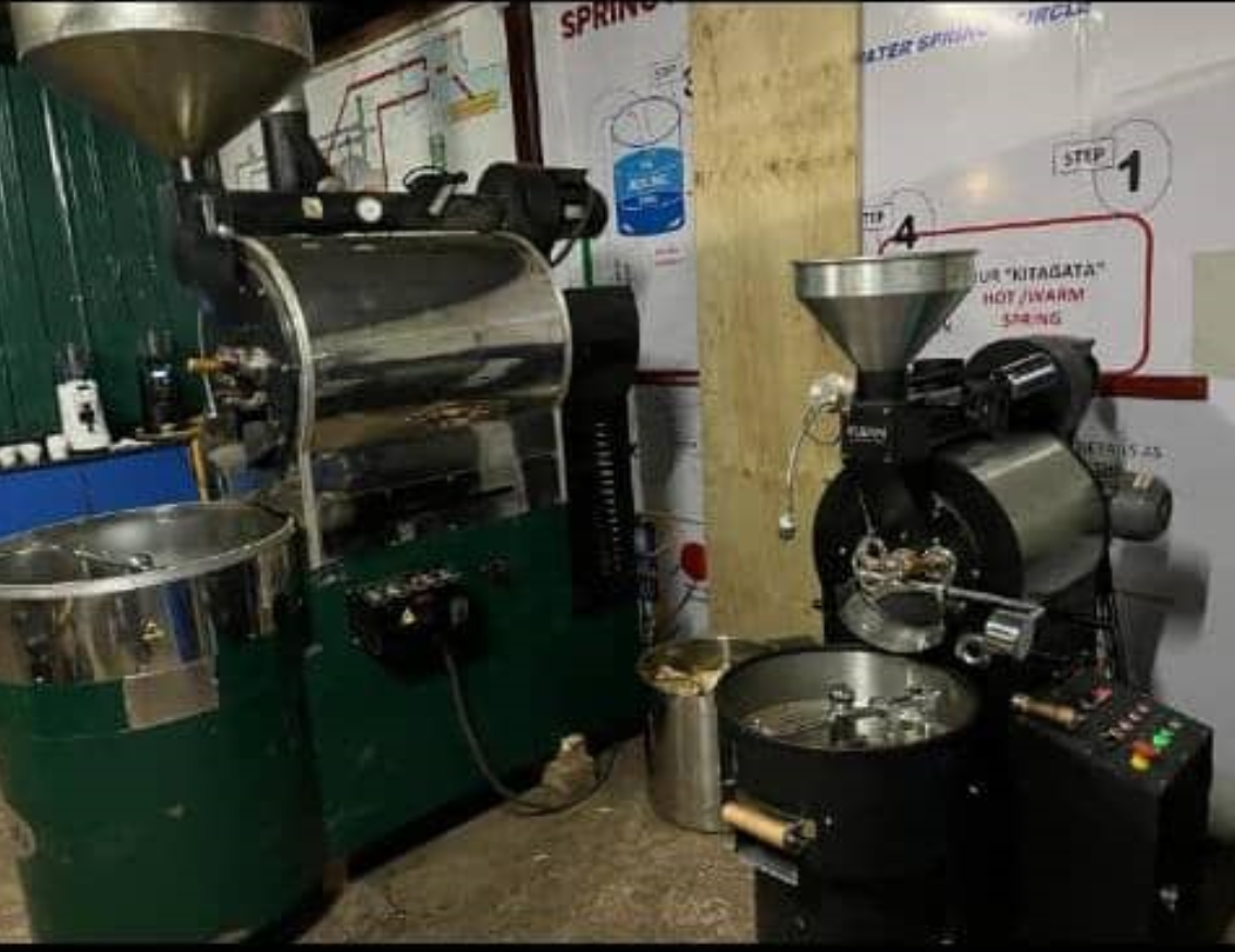 Coffee roasting machine